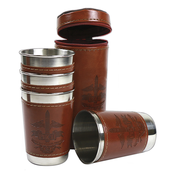 Стопки мет. (4х125 мл) с тиснением на коже РВСН После нас только тишина (в чехле)