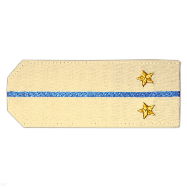 Погоны «машинная вышивка» из рубаш. ткани крем. с 1 вышит. голуб. просв. с  вышит. звездами (лейтенант)