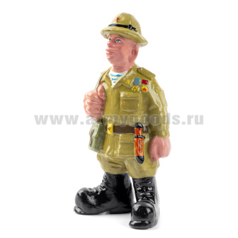 Фигурка гипсовая Воин-интернационалист (в "афганке") с автоматом за спиной